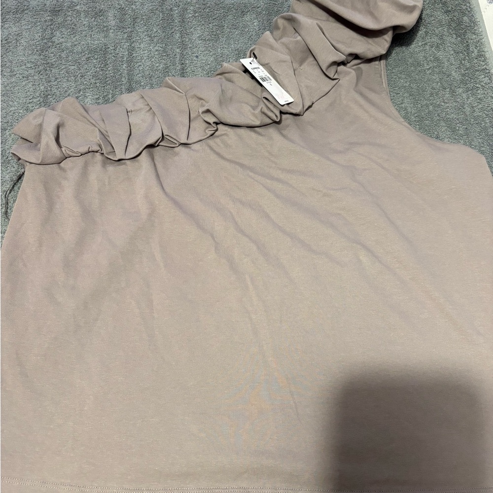 Elegant Ruffled Beige Tank Top - Picture 4 of 4